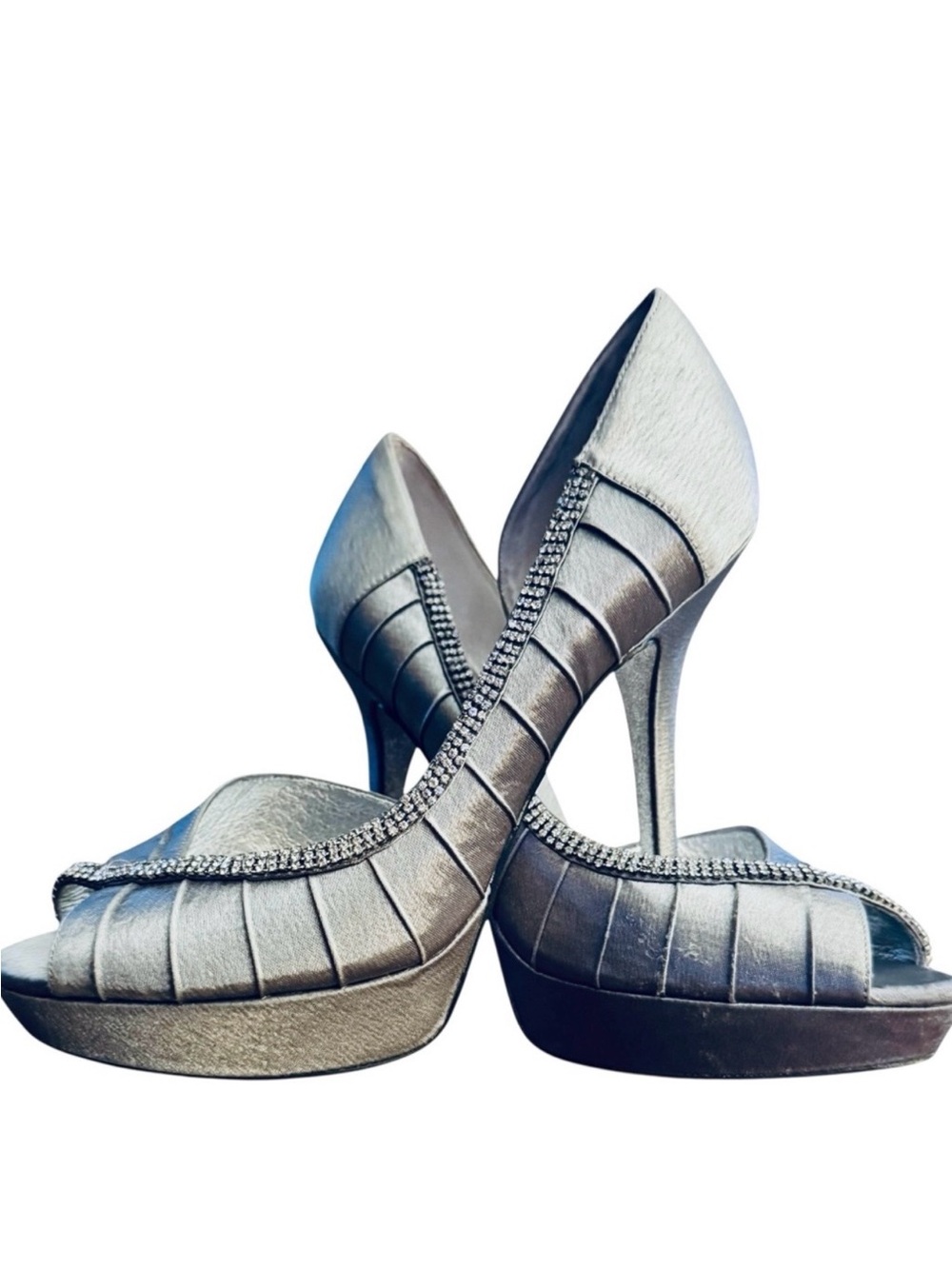 Adrianna Papell Anella Beautiful Silver Leather Rhinestone Stiletto Sandal Heels